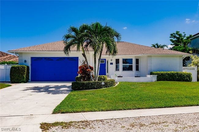 1101 Strawberry Ct, House other with 3 bedrooms, 2 bathrooms and null parking in Marco Island FL | Image 1