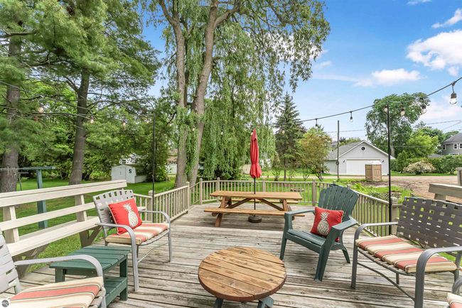 509 Spruce St, House other with 3 bedrooms, 1 bathrooms and null parking in Elk Rapids MI | Image 15