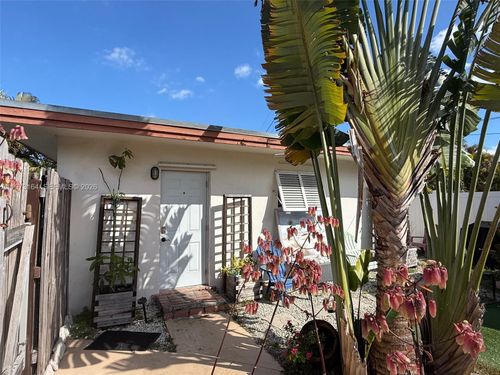 b-1544 Nw 4th Ave, Fort Lauderdale, FL, 33311-5552 | Card Image