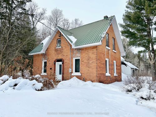 476 Airport Rd, Pembroke, ON, K8A6W7 | Card Image