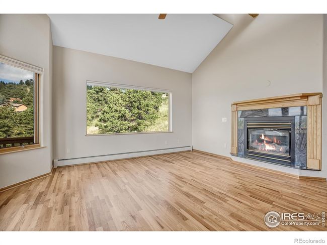 living room | Image 4