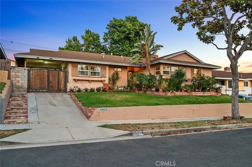 10502 S 8th Place, Inglewood, CA, 90303 | Card Image