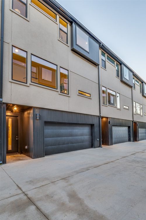 102-2900 Hawthorne Ave, Dallas, TX, 75219-1225 | Card Image