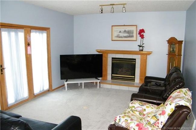 5606 46 Avenue W, Home with 5 bedrooms, 2 bathrooms and 2 parking in Forestburg AB | Image 16