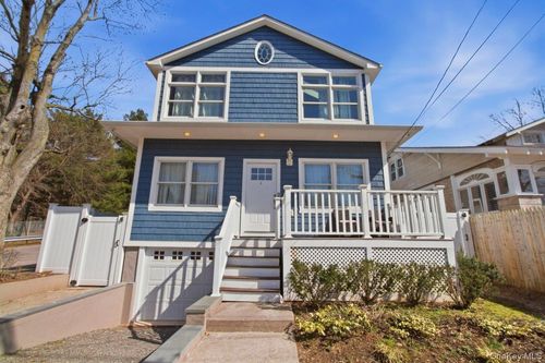 246 Tibbetts Rd, Yonkers, NY, 10705-2646 | Card Image