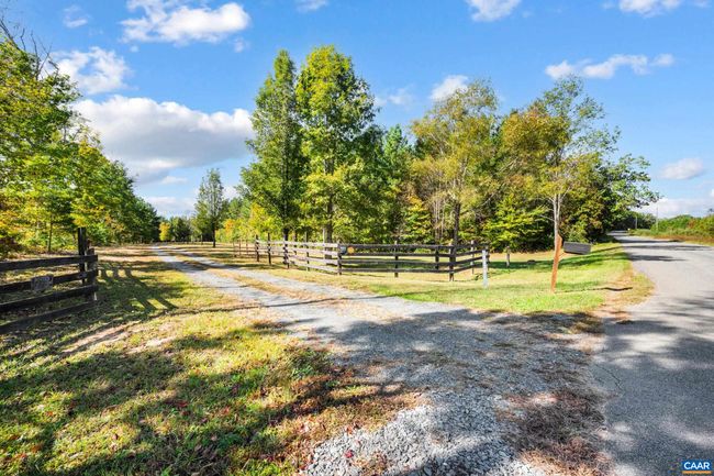 10239 Howardsville Rd, House other with 2 bedrooms, 1 bathrooms and null parking in HOWARDSVILLE VA | Image 52