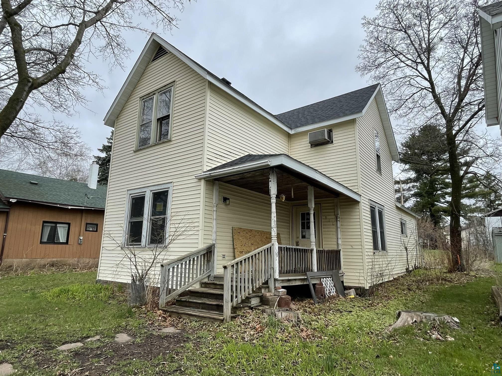 Pine St, Washburn, WI 54891