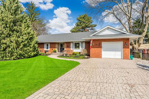 14 Peachtree Pk, Pelham, ON, L0S1E2 | Card Image