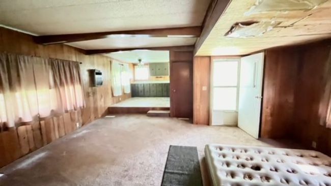 3864 S Lakeshore Rd, House other with 3 bedrooms, 1 bathrooms and null parking in Harbor Beach MI | Image 11