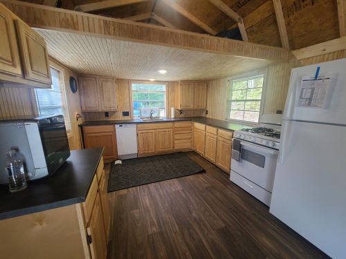 799 Coal Hollow Rd, Manchester, KY, 40962-6169 | Card Image