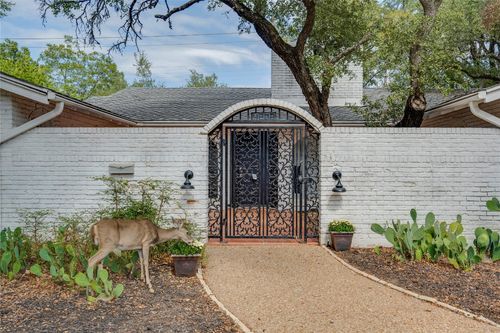 4202 N Hills Dr, Austin, TX, 78731-2828 | Card Image
