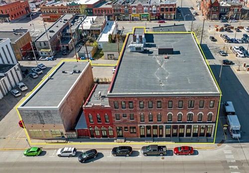 102 Walnut St, Winona, MN, 55987-5636 | Card Image