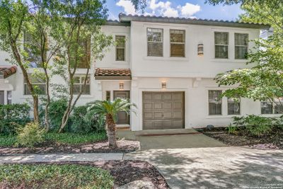 3 - 208 Grandview Pl, Townhouse with 2 bedrooms, 2 bathrooms and null parking in Alamo Heights TX | Image 2