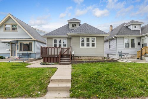 2116 S 70th Street, WEST ALLIS, WI, 53219 | Card Image