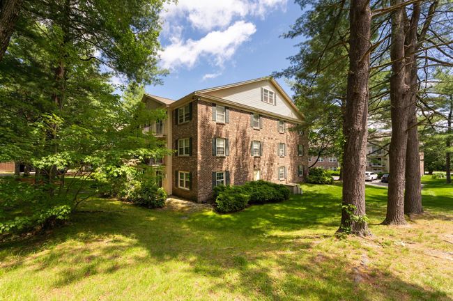 APT-24 - 5 Autumn Leaf Dr, Condo with 2 bedrooms, 1 bathrooms and null parking in Nashua NH | Image 30