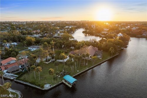 27557 Shore Dr, BONITA SPRINGS, FL, 34134-4060 | Card Image