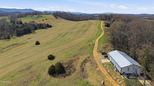 411 Saint James Rd, Greeneville, TN, 37743-1709 | Card Image