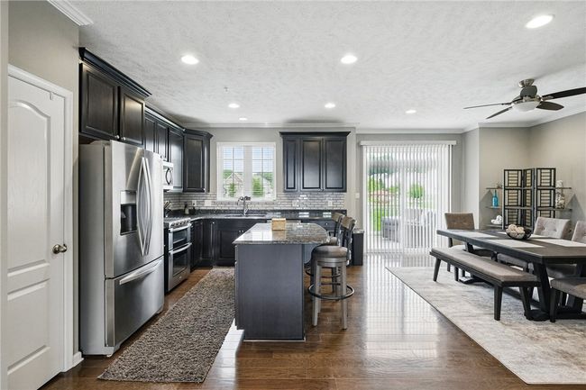 228 Eagle Dr, Townhouse with 3 bedrooms, 3 bathrooms and 2 parking in Cranberry Twp PA | Image 9