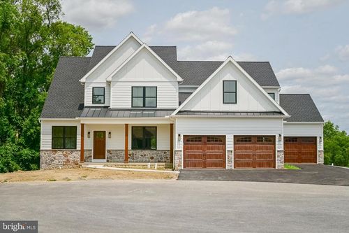 19 Thaton Rd, LITITZ, PA, 17543-8513 | Card Image