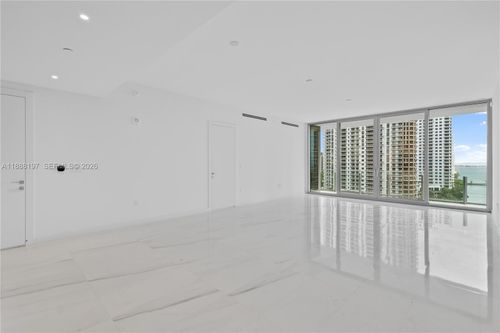 1103-300 Biscayne Boulevard Way, Miami, FL, 33131-2281 | Card Image
