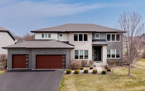 32 N Acacia Drive, Hawthorn Woods, IL, 60047 | Card Image