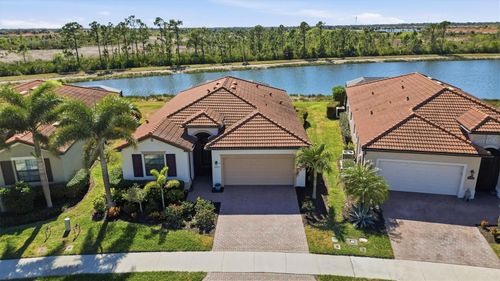 10475 Medjool Dr, VENICE, FL, 34293-2747 | Card Image