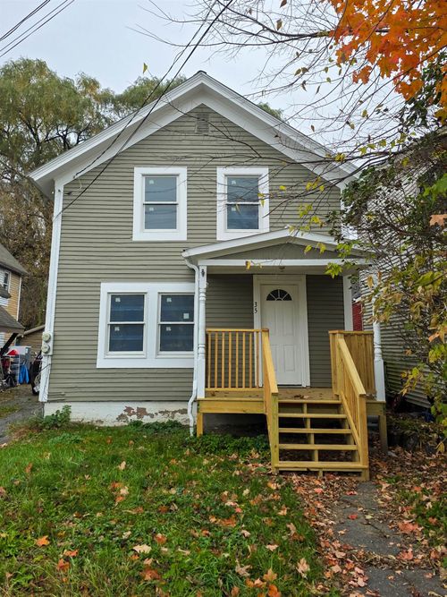 35 River Street, Windsor, VT, 05089 | Card Image