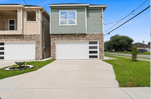 8027 Virgil St, Houston, TX, 77088-5903 | Card Image