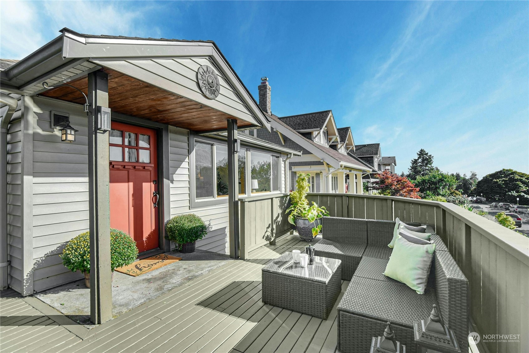 42nd Ave, Seattle, WA 98136