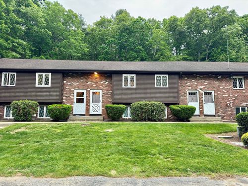 15-791 South St, Wrentham, MA, 02093-1528 | Card Image