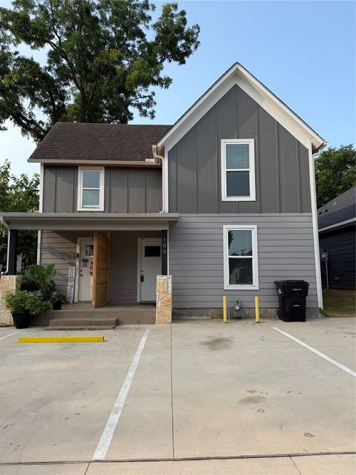 200-106 W Hull St, Denison, TX, 75021-4900 | Card Image