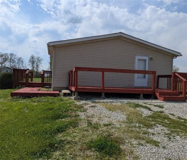 5184 E Firetower Rd, Home with 4 bedrooms, 2 bathrooms and null parking in Salem IN | Image 4