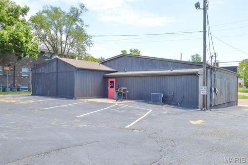 1315 Vandalia St, Collinsville, IL, 62234-5334 | Card Image