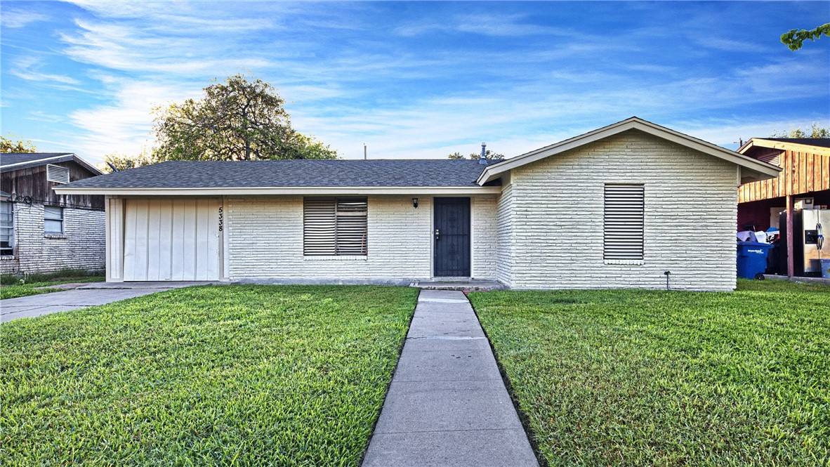 Bowie St, Corpus Christi, TX 78415