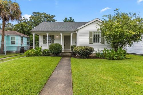 615 Elmeer Ave, Metairie, LA, 70005-2717 | Card Image