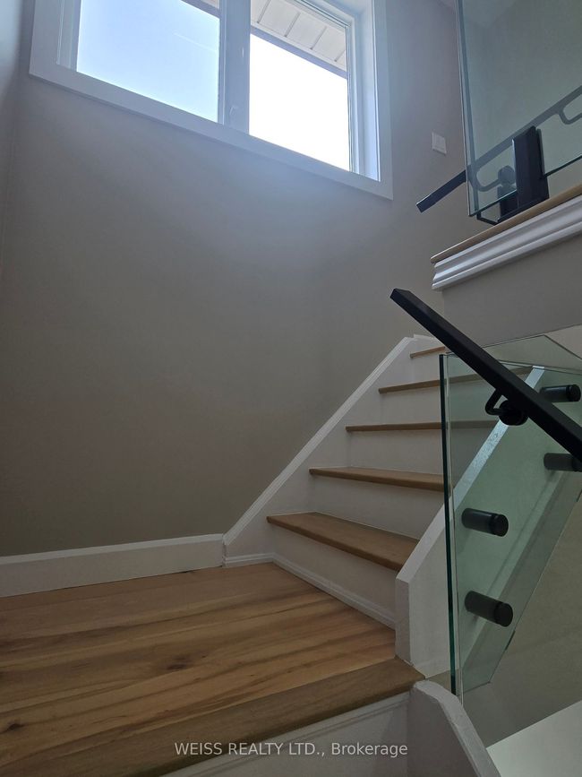 14 Snowood Crt, House attached with 3 bedrooms, 2 bathrooms and 4 parking in North York ON | Image 18