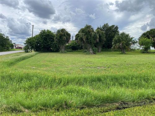 401 Garfield Ave Nw, PORT CHARLOTTE, FL, 33952-6513 | Card Image