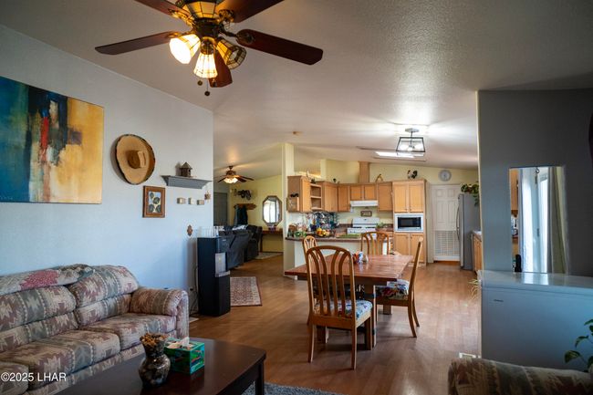 Family room | Image 16