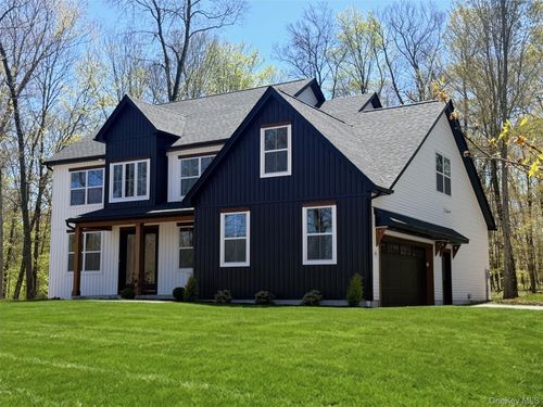 45 Maple Hill Dr, Millbrook, NY, 12545-6143 | Card Image