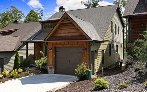 37 Upper Knoll Dr, Blue Ridge, GA, 30513-2008 | Card Image