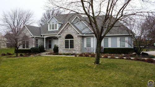 2901 Westlake Dr, Emporia, KS, 66801-5953 | Card Image