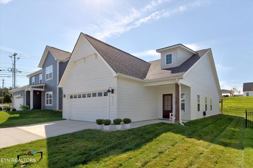 853 Berry Basket Dr, Knoxville, TN, 37924-2501 | Card Image