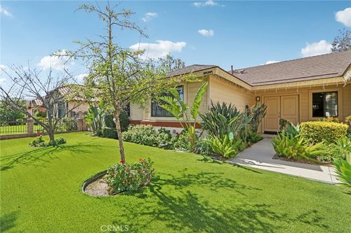 7815 Vassar Ave, Canoga Park, CA, 91304-4871 | Card Image