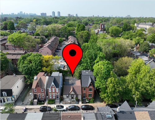 70 Allen Ave, Toronto, ON, M4M1T4 | Card Image