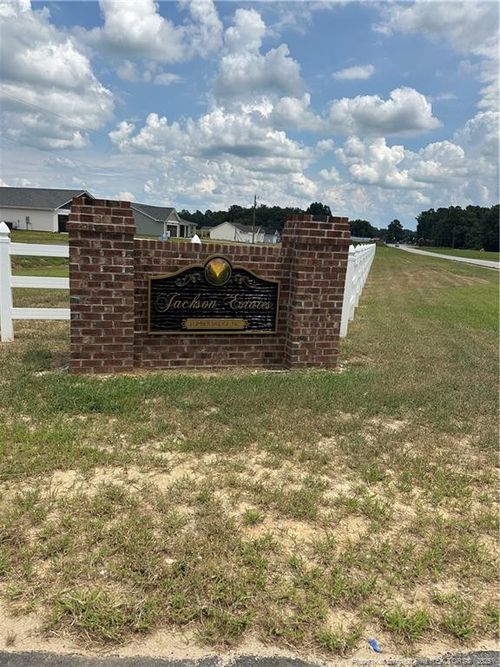 18 Chariot Circle, Lumber Bridge, NC, 28357 | Card Image