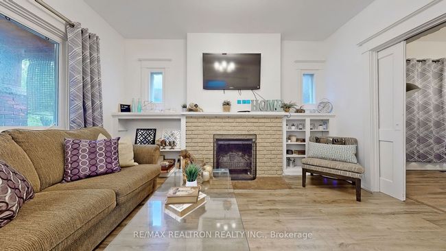 12 Lark St, House attached with 4 bedrooms, 3 bathrooms and 1 parking in Toronto ON | Image 5