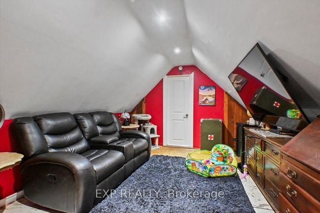 2182 Spring St, House other with 6 bedrooms, 2 bathrooms and 7 parking in Castleton ON | Image 11