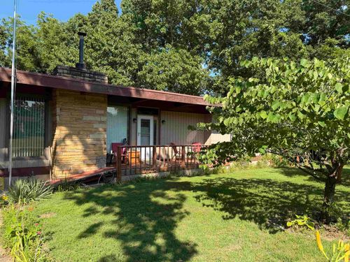 325 Wayne Dr, Lakeview, AR, 72642-7118 | Card Image