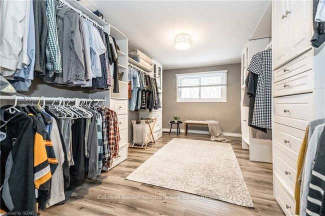 18 Crestwood Dr, House other with 3 bedrooms, 2 bathrooms and 4 parking in Cambridge ON | Image 21
