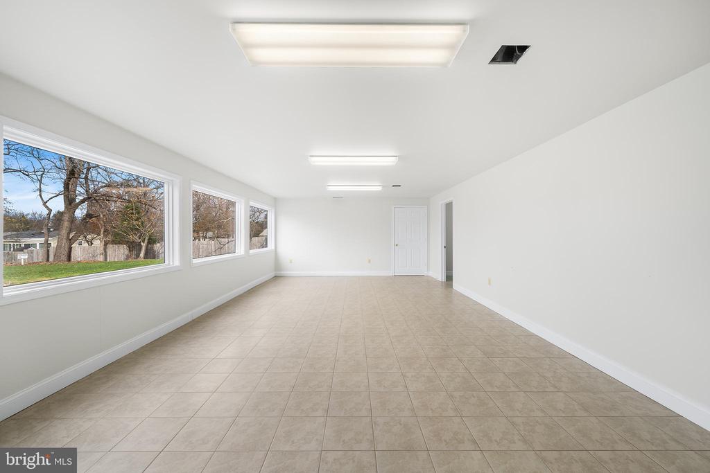 Commercial Lease in COLLEGEVILLE 4